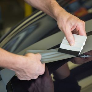 福岡で車屋の求人をお探しなら当社にお問い合わせください