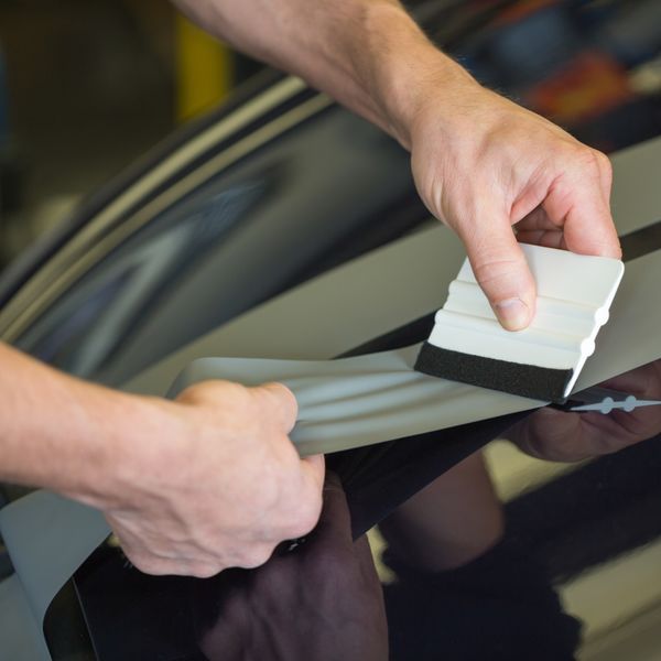 福岡で車屋の求人をお探しなら当社にお問い合わせください